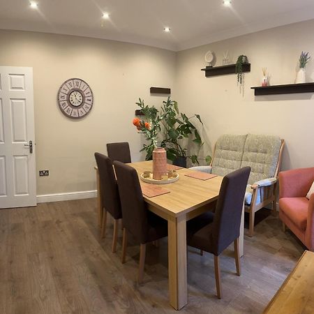 Adam'S Place, Watford Wd17 2Py Villa Bagian luar foto