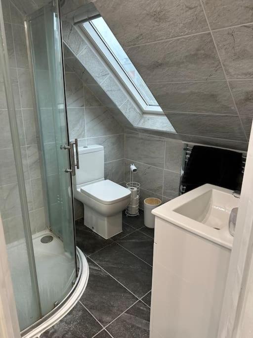 Adam'S Place, Watford Wd17 2Py Villa Bagian luar foto